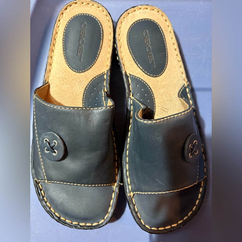 NIB Cherokee Women’s Dark Blue Slip-On Shoes